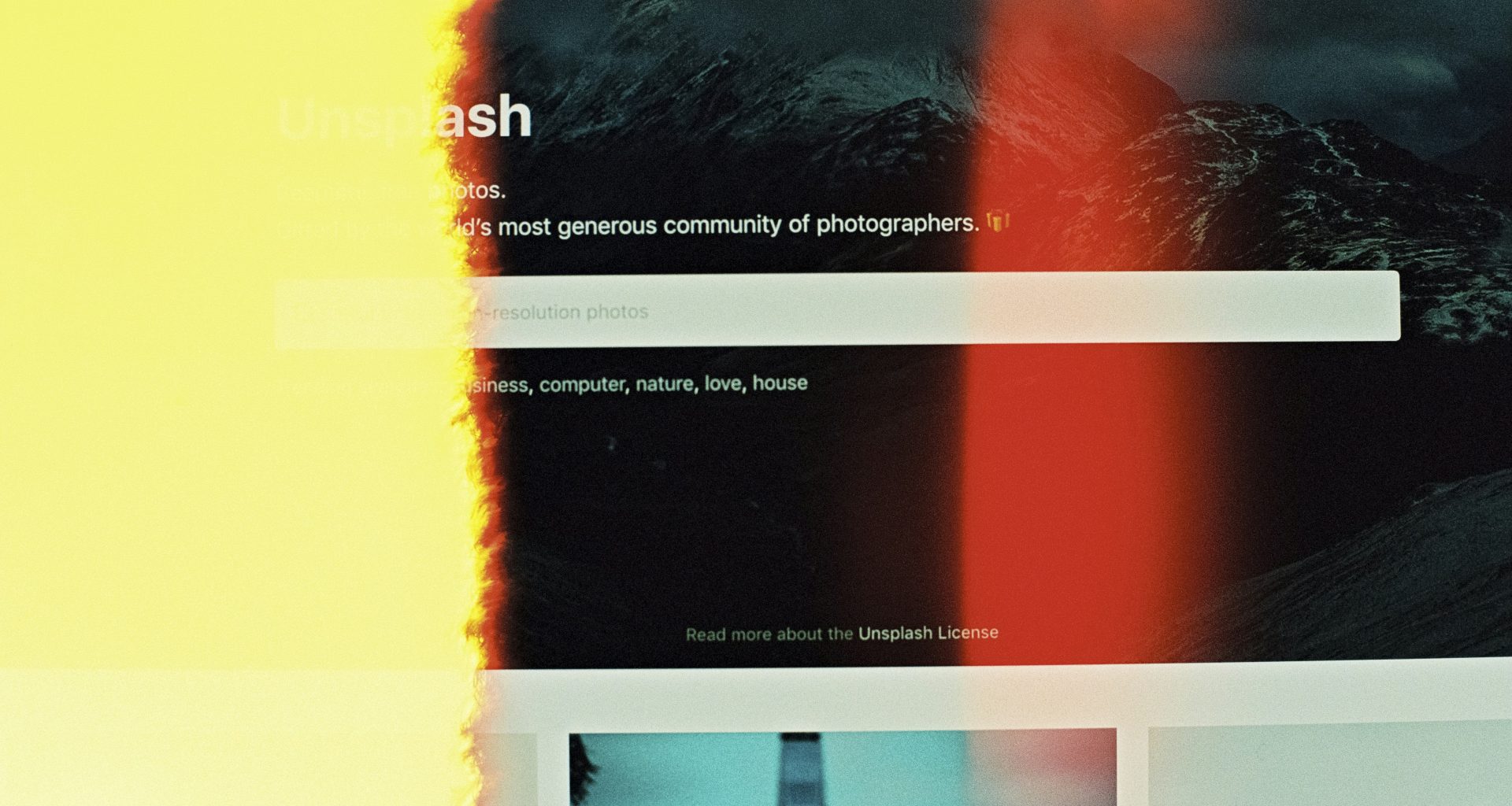 ein-bild-einer-person-auf-einem-handy-OCVFCZWHzkc