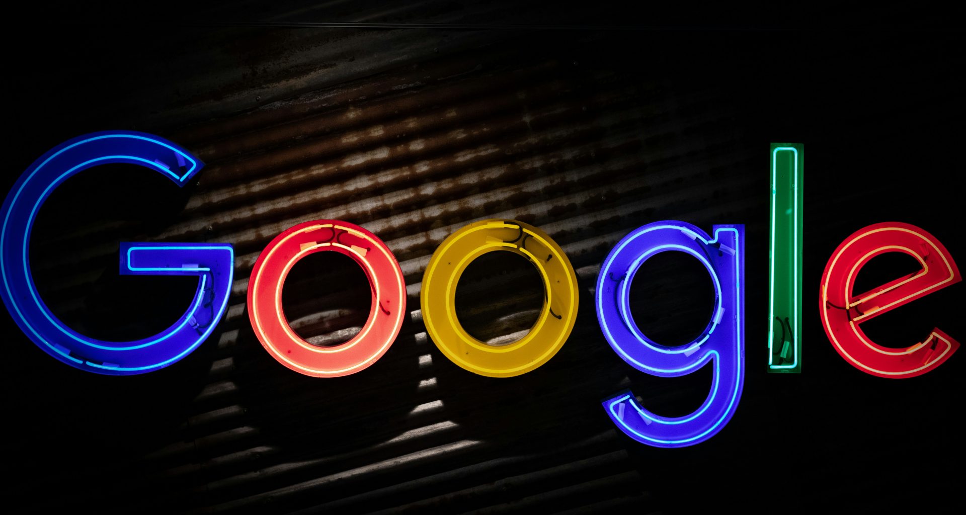 google-logo-neonlicht-beschilderung-jz4ca36oJ_M