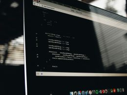 macbook-pro-eingeschaltet-xNKy-Cu20d4