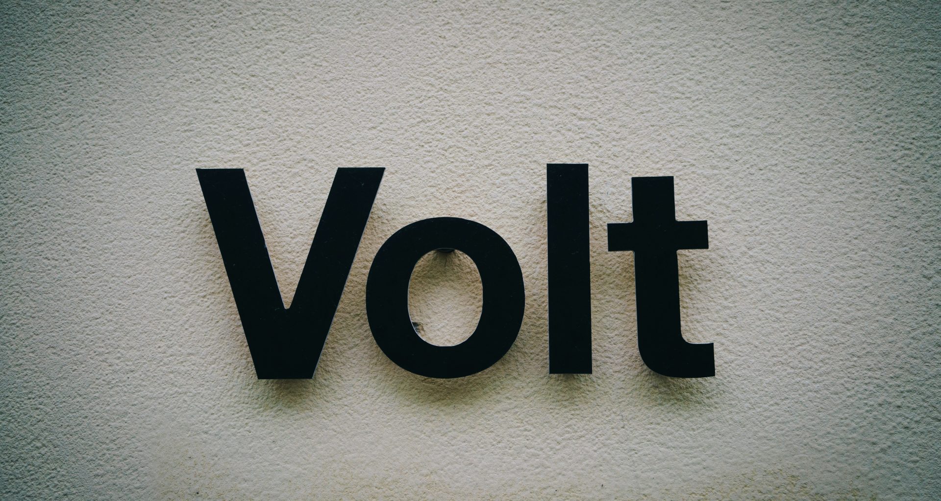 volt-beschilderung--TyZcdC8CjE