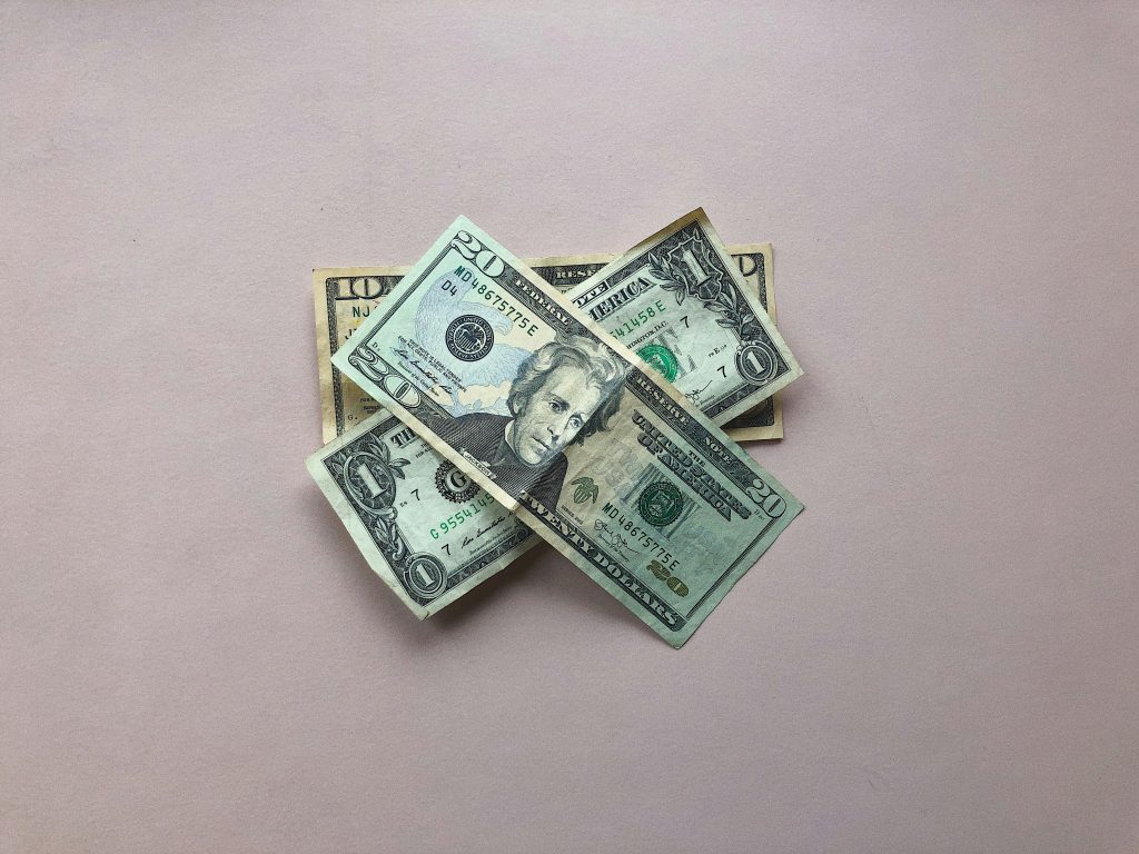 20-us-dollar-banknote-xmYK6dWqrEw