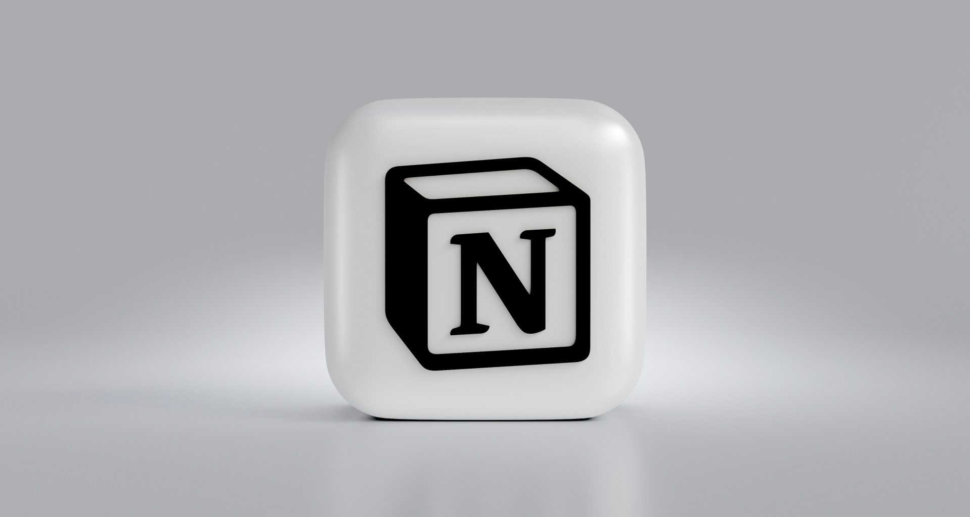 ein-schwarz-weisser-block-mit-dem-buchstaben-n-darauf-JkZg8c61BoU