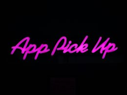 eine-leuchtreklame-mit-der-aufschrift-app-pick-up-x1eUqUHR5kI