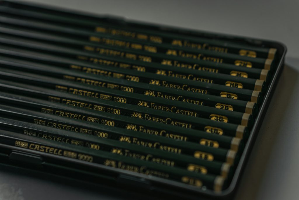 schwarz-weiss-audiomixer-Bqxjdj7-YB4