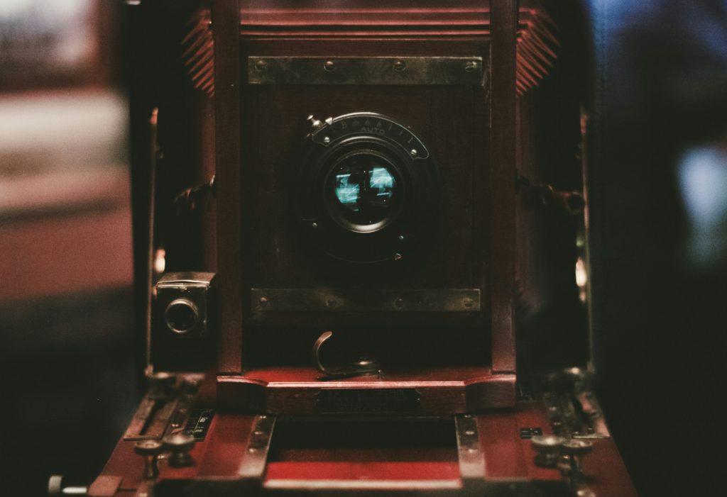 braune-landkamera-icVPv6eTaGE