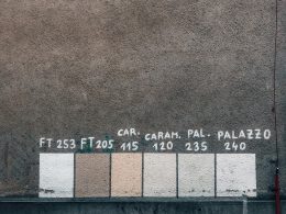 braunes-textil--LTn1nqAfDw