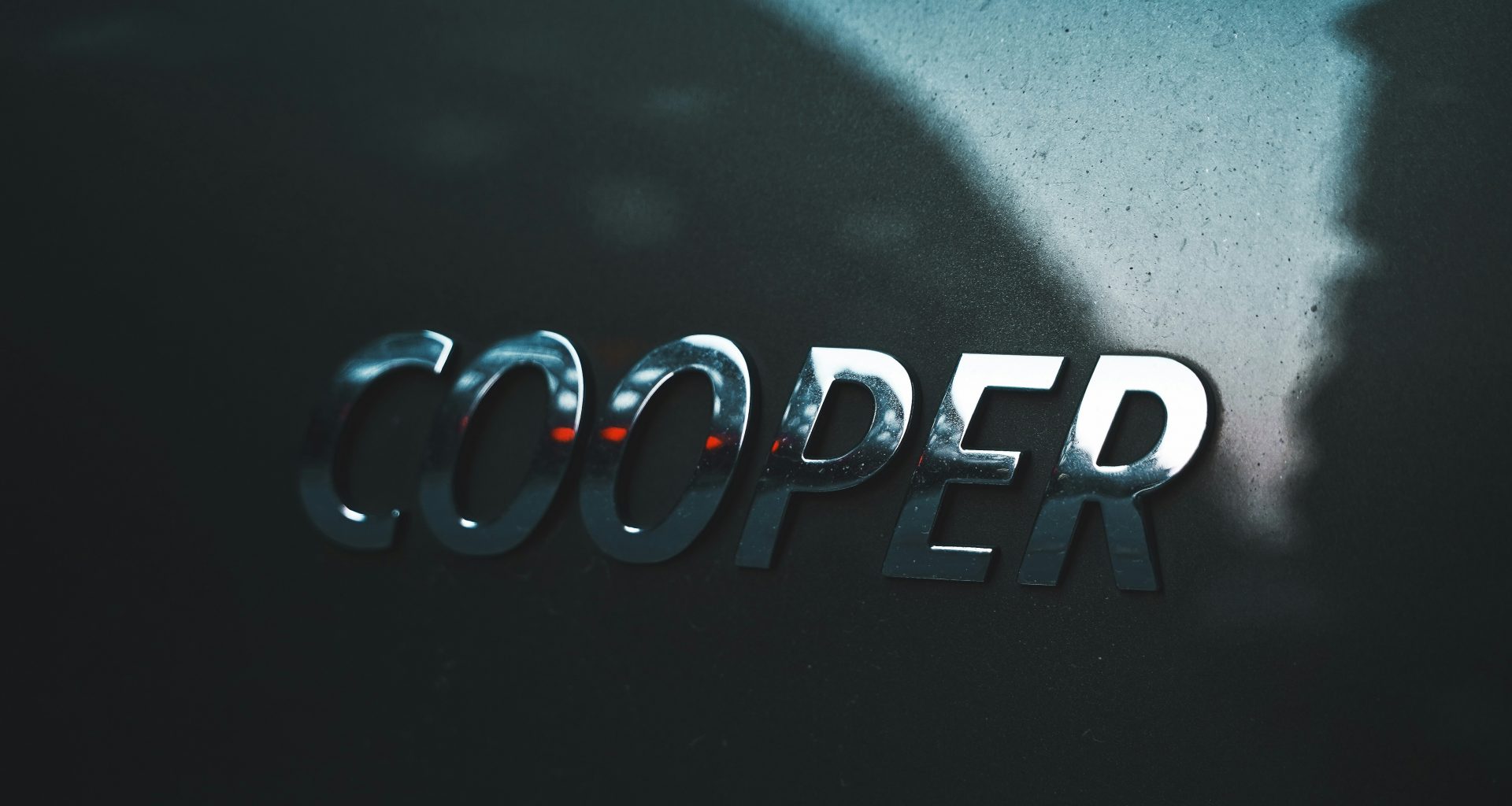 cooper-illustration-QnUpBWFx4sQ