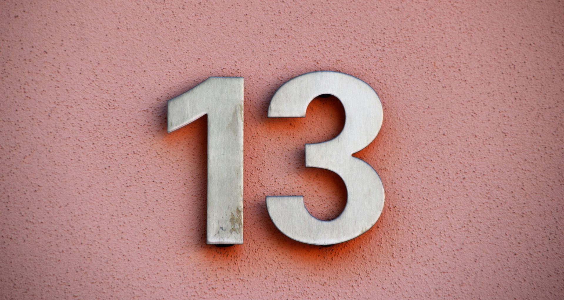 graues-13-wanddekor-Vd87rgA53CE