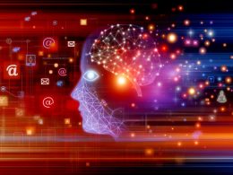 Abstrakte Illustration eines halbtransparenten menschlichen Gesichts mit digitalen Datenströmen und Marketing-Symbolen im Hintergrund