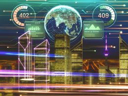 Moderne Großstadt bei Nacht mit Neonlicht-Datenströmen, Servern auf Dächern, Webmetriken Dashboard im Vordergrund und globaler Verbindung zwischen Berlin, Boston und Bangkok. Dezentes 404 Branding sichtbar.