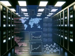 Marketer im modernen Großraumbüro vor riesigen Monitoren mit widersprüchlichen Daten, umgeben von Berichten, Post-its und weiteren Mitarbeitern.