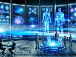 Menschen und humanoide Roboter analysieren in einem futuristischen Kontrollraum komplexe Marketingdaten vor holografischen Dashboards, blaue Lichtspuren und eine digitale Stadt im Hintergrund.