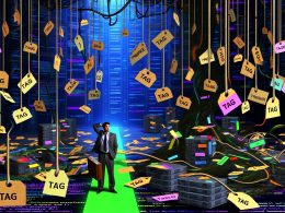 Überforderter Marketer mit chaotischem Clipboard vor digitalem Code-Dschungel, mit organisiertem Server-Rack im Hintergrund, symbolisiert Tag-Management-Transformation.