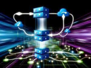 Stilisierte Netzwerk-Illustration mit verbundenen Servern, APIs und Apps, zentralem Webhook-Endpoint und leuchtenden Linien in modernem Hightech-Flair