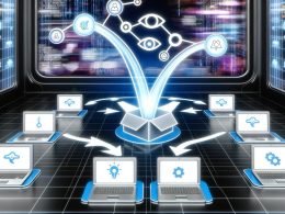 Abstrahiertes, modernes Büro mit verbundenen digitalen Geräten und offenem Workflow-Diagramm mit Automatisierungselementen vor futuristischem Hintergrund.