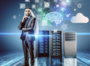 Futuristische Business-Person vor holografischen Daten, neuronalen Netzwerken und schwebenden Technologie-Elementen auf dem Titelbild eines KI-Magazins.