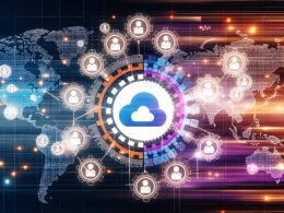 Moderne Illustration eines Cloudflare-Rechenzentrums, das bei Nacht mit leuchtenden Datenströmen global Städte verbindet. Im Zentrum ein Cloudflare-Logo, umgeben von Zahnrädern, Codezeilen und vernetzten Worker-Avataren in Blau-, Lila- und Orangetönen.