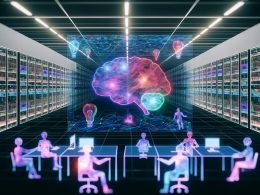 Futuristisches Großraumbüro mit holografischen Texten und Grafiken, halbtransparenten KI-Silhouetten an Schreibtischen, Serverracks und einem leuchtenden neuronalen Netzwerk im Zentrum.