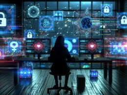 Cyberpunk-inspiriertes Büro mit holografischen Social-Media-Icons, einer Person vor mehreren Monitoren voller Code, Netzwerkgrafiken und Analytics. Im Hintergrund analysieren Crawler-Bots Social-Media-Feeds.