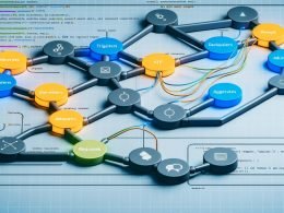 Abstrakter Workflow mit farbigen Modulen auf einem aufgeräumten Business-Dashboard, verbunden durch geschwungene Linien, mit Code-Elementen und Warnhinweisen im Hintergrund, Hightech-Atmosphäre.