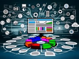 Illustration eines Monitors mit geöffneter Blog-Plattform, strukturierten Content-Blöcken, Keyword-Tags, interner Verlinkung, mobilen Optimierungssymbolen und technischen Audit-Elementen im klaren, modernen Digitalstil.
