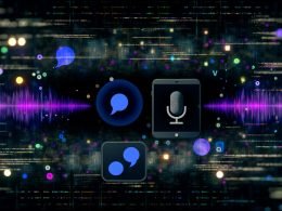 Moderne, dunkle Tech-Collage mit dynamischen Sprechblasen und Wellenformen, die Sprachinteraktion und nahtlose Werbung auf Smartphone, Smart Speaker und Tablet zeigen. Im Hintergrund leuchtende Codes und Netzwerksymbole.