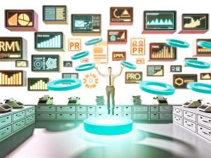 Dynamische PR-Managerin im modernen Büro mit digitalen Dashboards, PR-Tools und Datenvisualisierungen, während alte Faxgeräte und Papierstapel im Hintergrund verblassen.