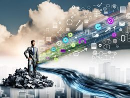 Illustration eines modernen Unternehmens: Veraltete Daten und Papier auf der linken Seite, in strukturierte digitale Dashboards und Datenströme verwandelt, im Zentrum eine diverse Führungskraft umgeben von Symbolen für KI, Data Lakes und Automatisierung.