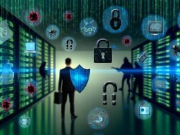 Illustration eines Cyber-Schlachtfelds mit digitalem Schutzschild, Gefahrensymbolen wie Viren, Phishing-Haken, Ransomware-Schlössern und IoT-Icons vor Serverracks und Codezeilen im Matrix-Stil.