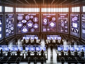 Futuristisches Kontrollzentrum mit Teams, die an großen Daten-Dashboards und Tag-Management-Systemen zusammenarbeiten, alles in einer strukturierten Hightech-Umgebung.