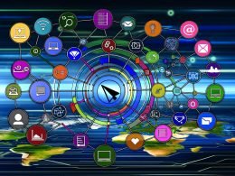 Abstrakte Infografik zur Customer Journey mit verbundenen, bunten Marketingkanälen, digitalen Tools und Datenströmen auf futuristischem Hintergrund