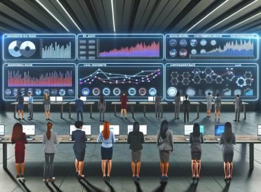 Futuristisches Marketing-Kontrollzentrum mit mehreren Dashboards, Marketing-Fachleuten vor leuchtenden Datenanzeigen und klar sichtbaren Datenströmen im Hintergrund.