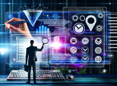 Digitale Arbeitsumgebung mit Profi, Finanzgrafiken, Conversion-Funnel, Payment-Icons, Code, SEO-Grafiken und einer Checkliste
