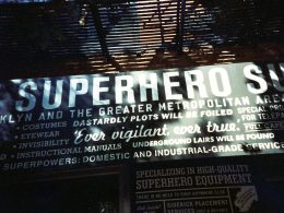 weisses-und-schwarzes-zitat-board-wr0Gx9MsSi0