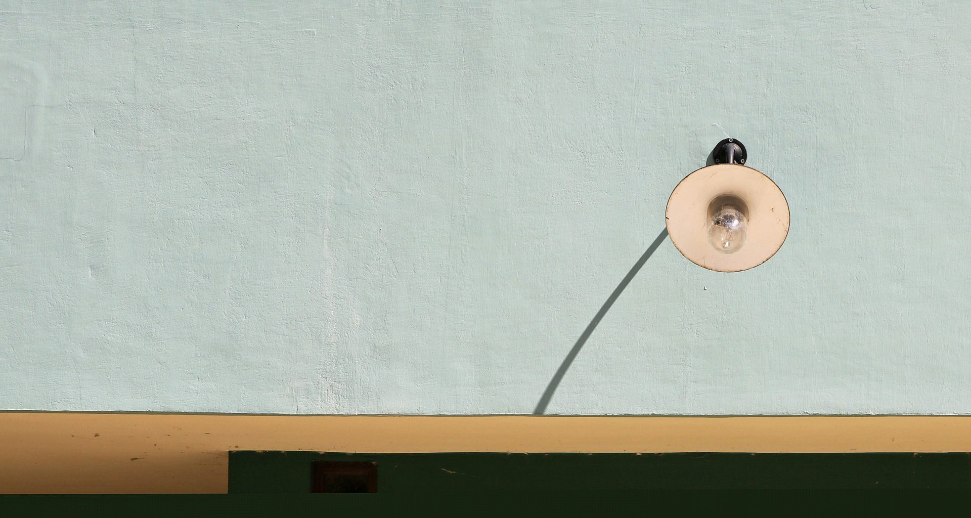 weisse-gluhbirne-rW_1tDjvHA8