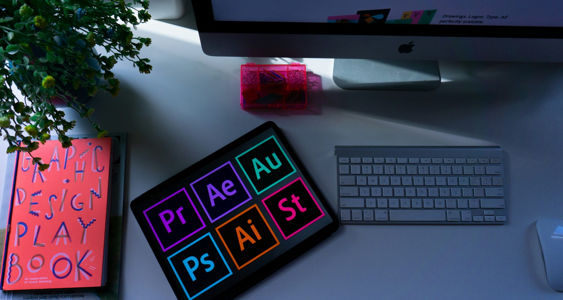 silberne-imac-und-apple-tastatur-v9vII5gV8Lw