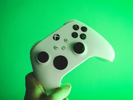 weiss-und-schwarz-xbox-one-controller-pHw8xNqC0SU