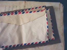 weisse-fenster-umhullen-oeDH20DVb2A