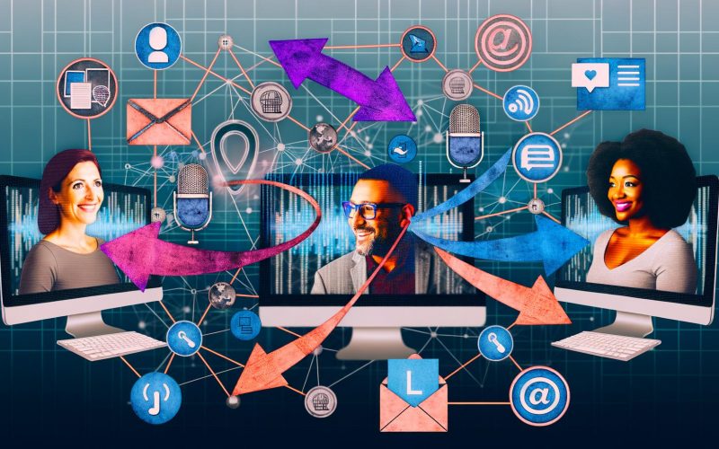 Collage über digitale Cross-Promotion mit Marketern, Social-Media-Icons, Newsletter-Umschlägen, Podcast-Mikrofonen, Website-Bannern und Veranstaltungstickets auf einem vernetzten Hintergrund.