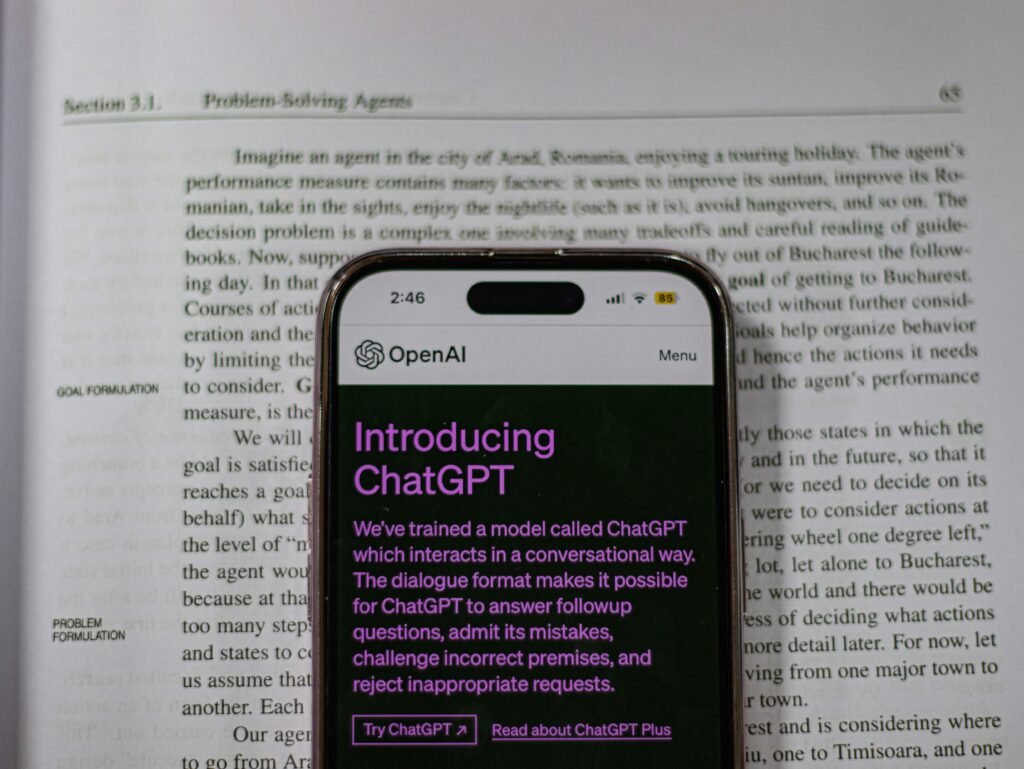 Buffer Dashboard mit geplanter Social Media Übersicht auf Laptop und Smartphone