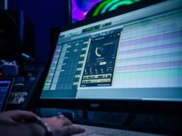 Dashboard von Buffer mit übersichtlicher Social-Media-Planung und Statistiken auf dem Bildschirm