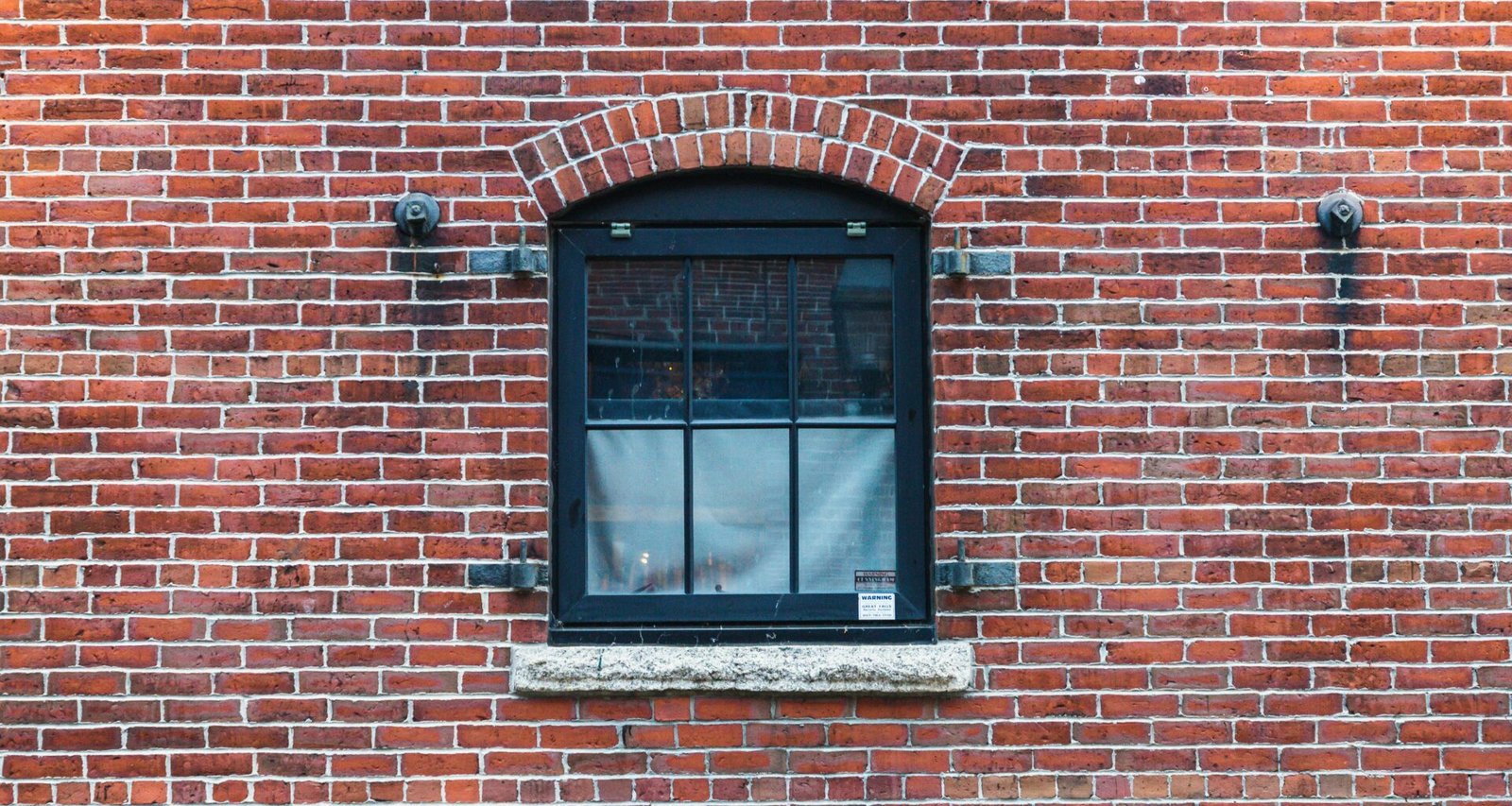 Buffer Dashboard mit geplanten Social-Media-Beiträgen auf verschiedenen Kanälen