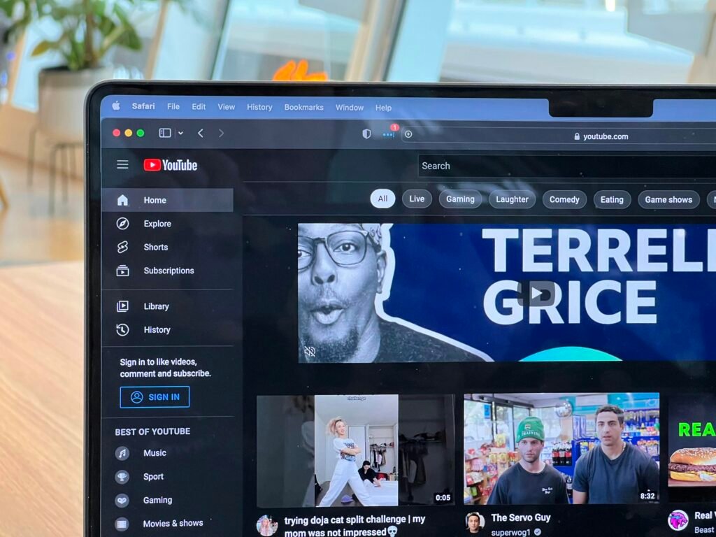 Screenshot der Buffer Plattform zur Social Media Planung auf verschiedenen Geräten