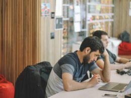 Buffer Dashboard mit Social Media Analysetools und Beitragsplanung