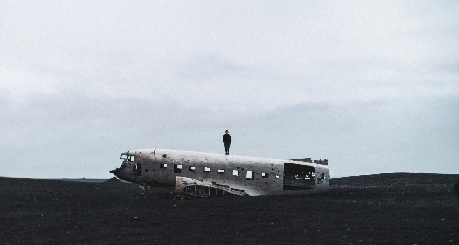 Dashboard-Ansicht der Buffer-Plattform mit geplanten Social-Media-Posts auf verschiedenen Netzwerken