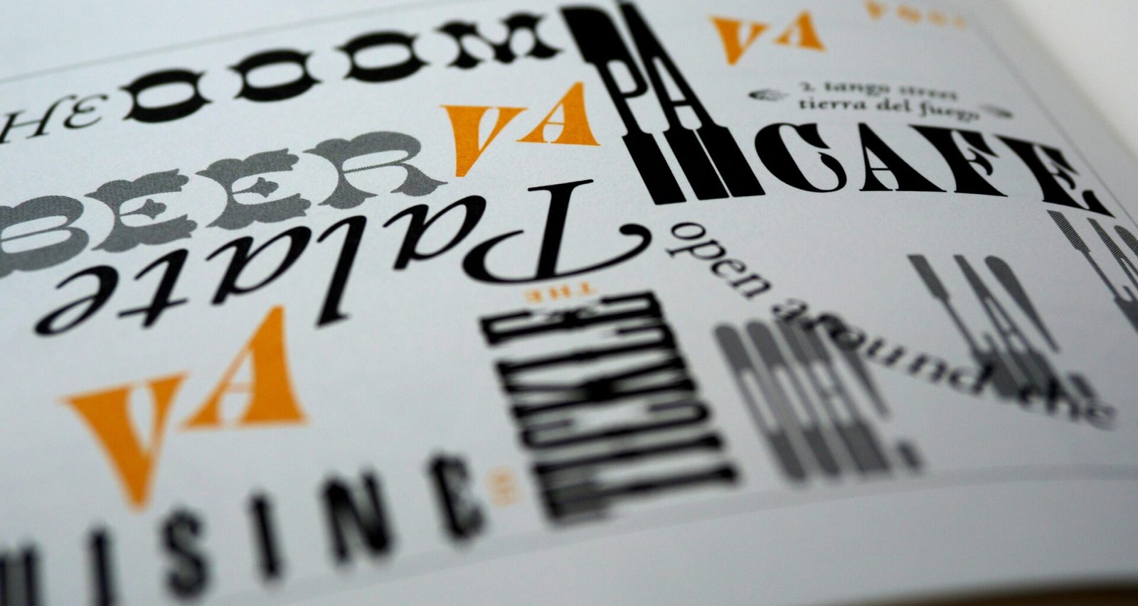 Dashboard einer Buffer Social Media Management Software mit Beitragsplanung und Analysediagrammen