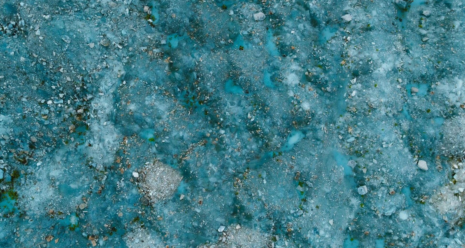 Dashboard von Buffer mit geplanten Social Media Beiträgen auf verschiedenen Plattformen