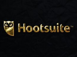 Buffer Dashboard mit geplanter Social-Media-Post-Übersicht auf einem Laptop