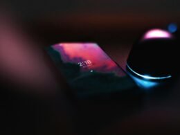 Buffer Dashboard für Social-Media-Management mit geplanten Beiträgen und Analysediagrammen