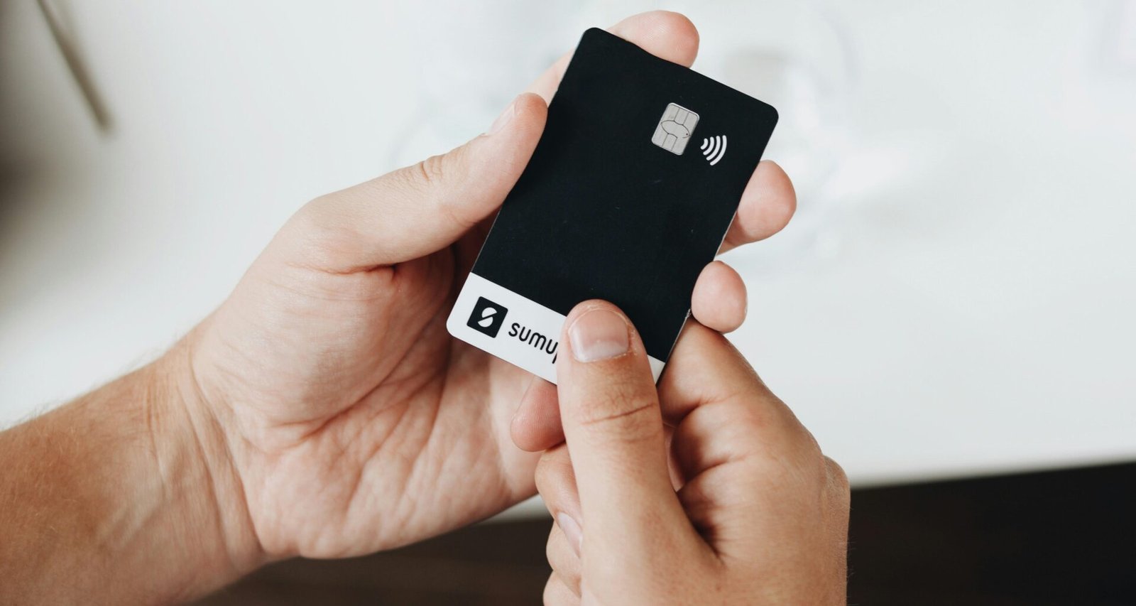 Benutzeroberfläche des Buffer-Dashboards mit geplanten Social Media Beiträgen auf verschiedenen Plattformen